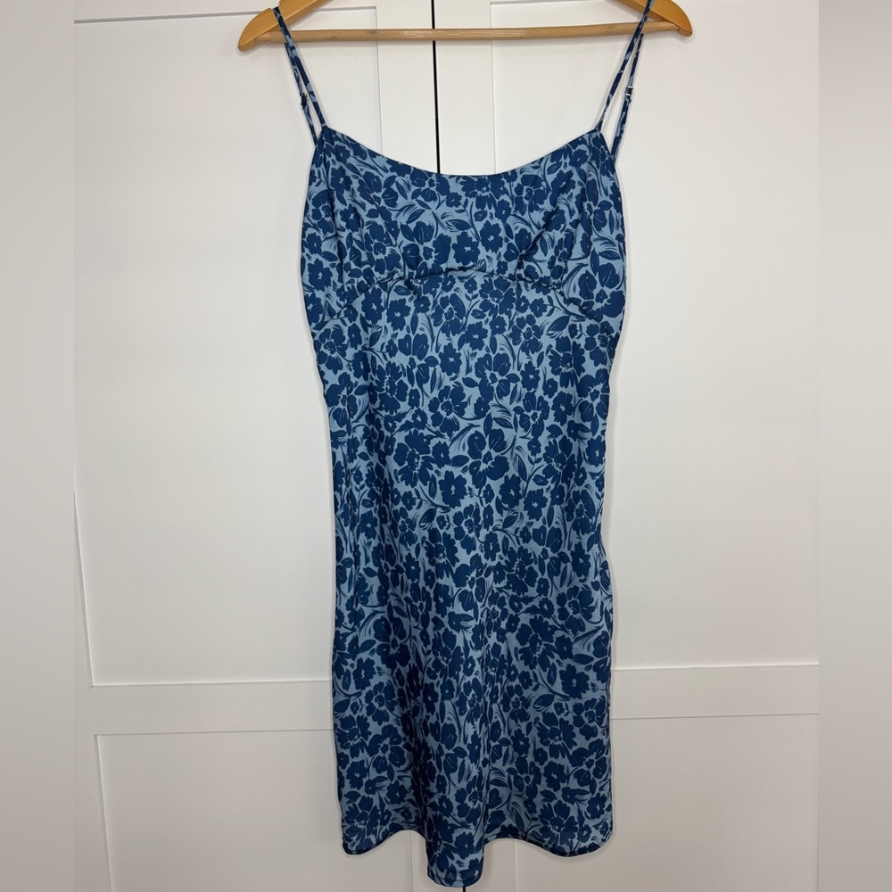 Skatie Blue Floral Backless Dress
